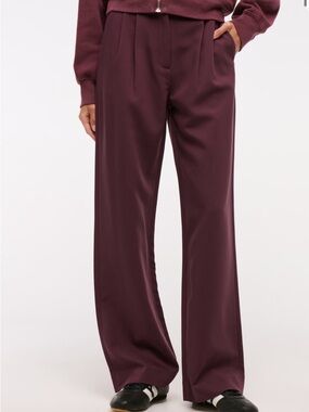 Abercrombie & Fitch Sloane Tailored Wide Leg Pants Red Wine Size 28 High Rise